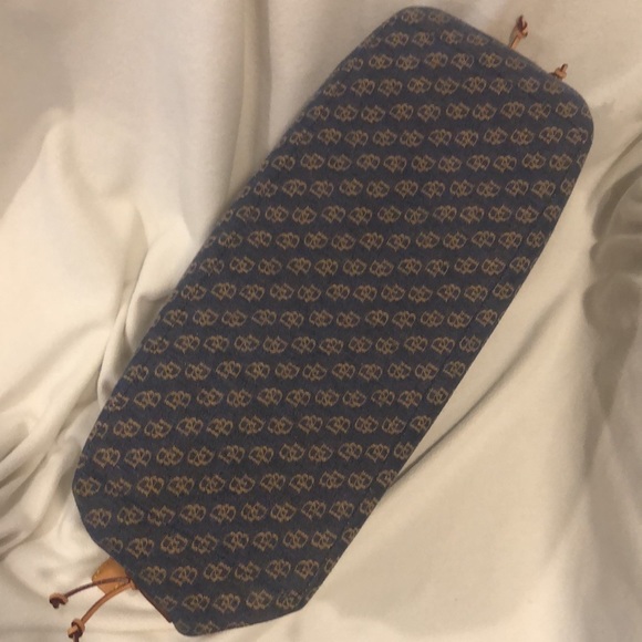 Vintage Dooney and Bourkey Blue Jacquard Monogram Top Zipper Tote Shoulder Bag - Picture 8 of 17